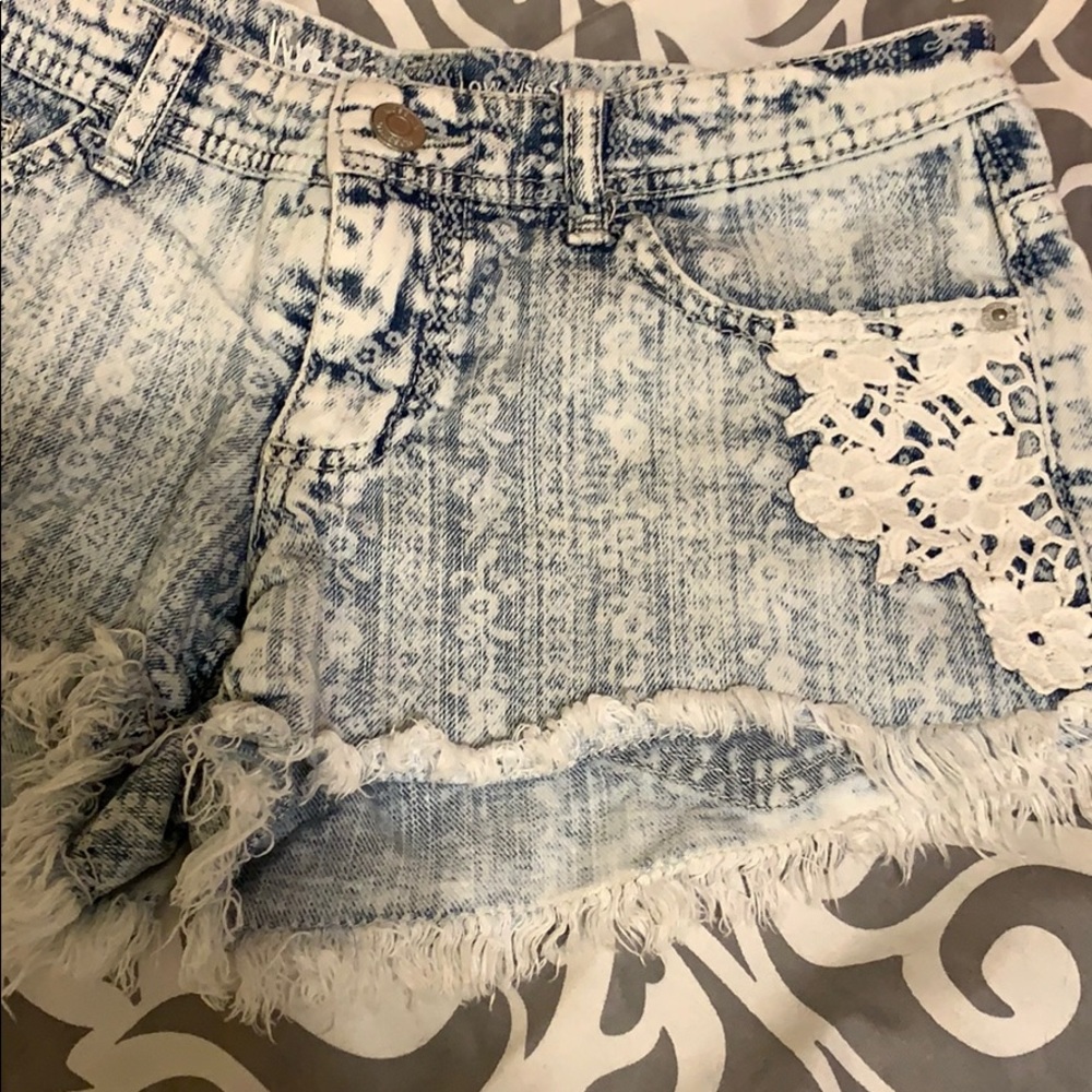🌹MASSIMO LOW RISE SHORTS🌹 - Picture 2 of 3